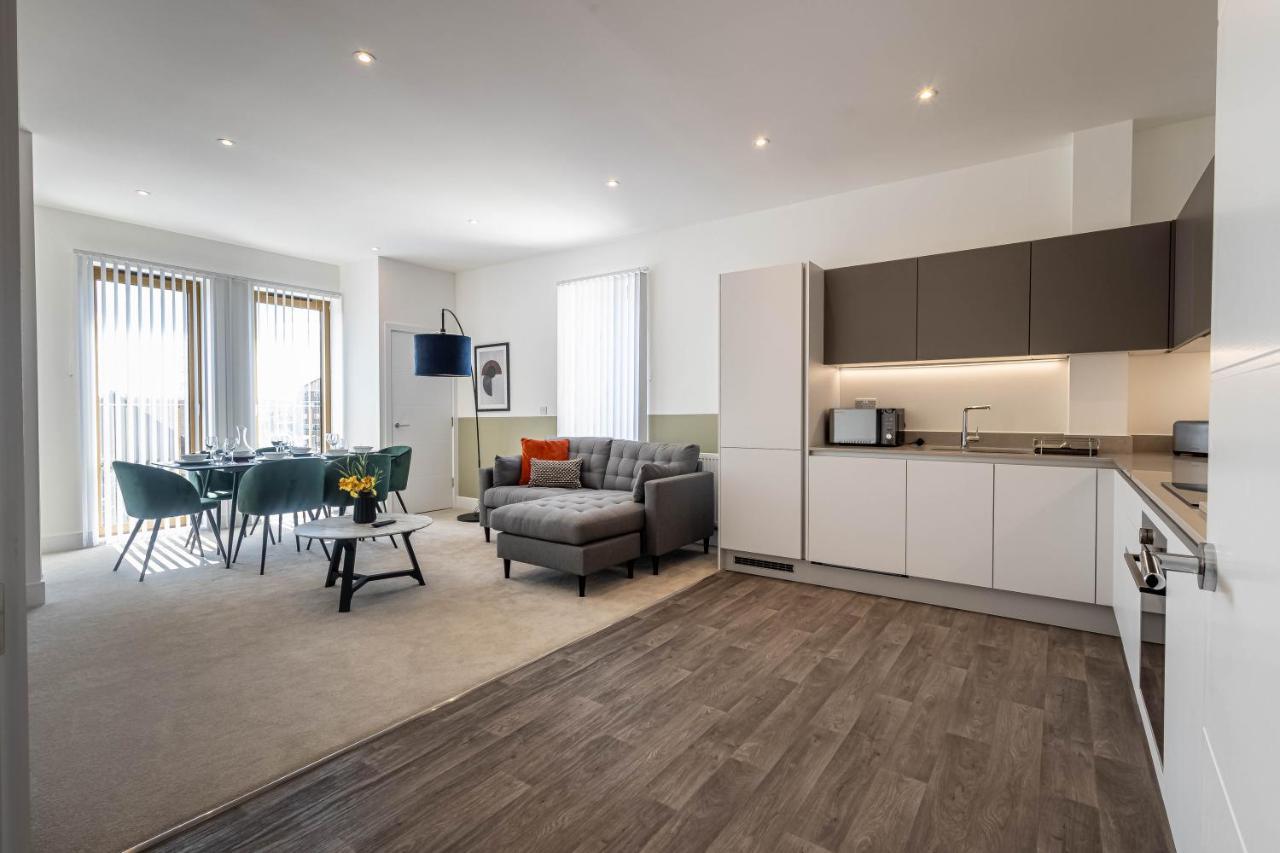 Modern Apartments With Balcony In Merton Near Wimbledon By Sojo Stay Mitcham Dış mekan fotoğraf