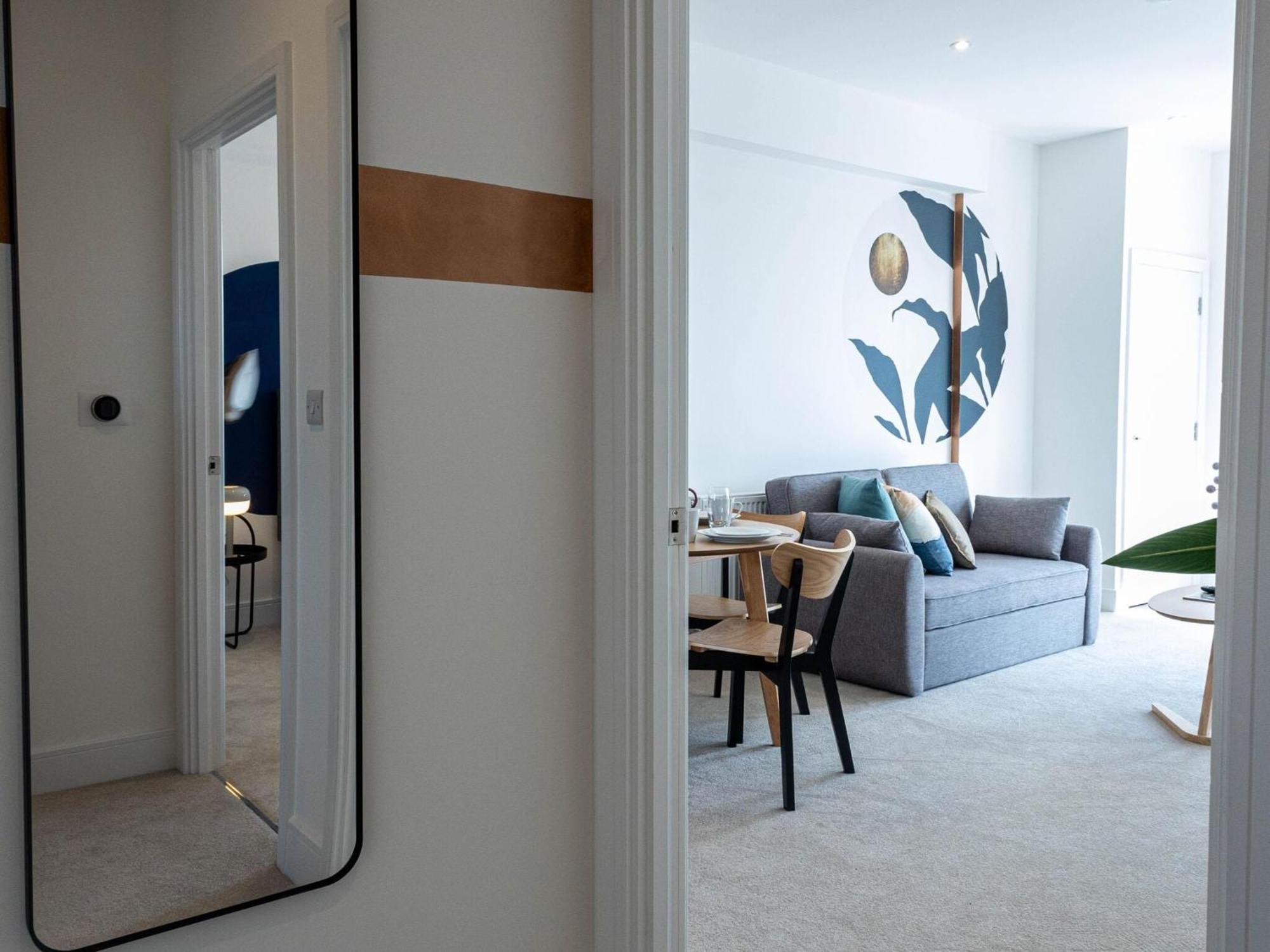 Modern Apartments With Balcony In Merton Near Wimbledon By Sojo Stay Mitcham Dış mekan fotoğraf