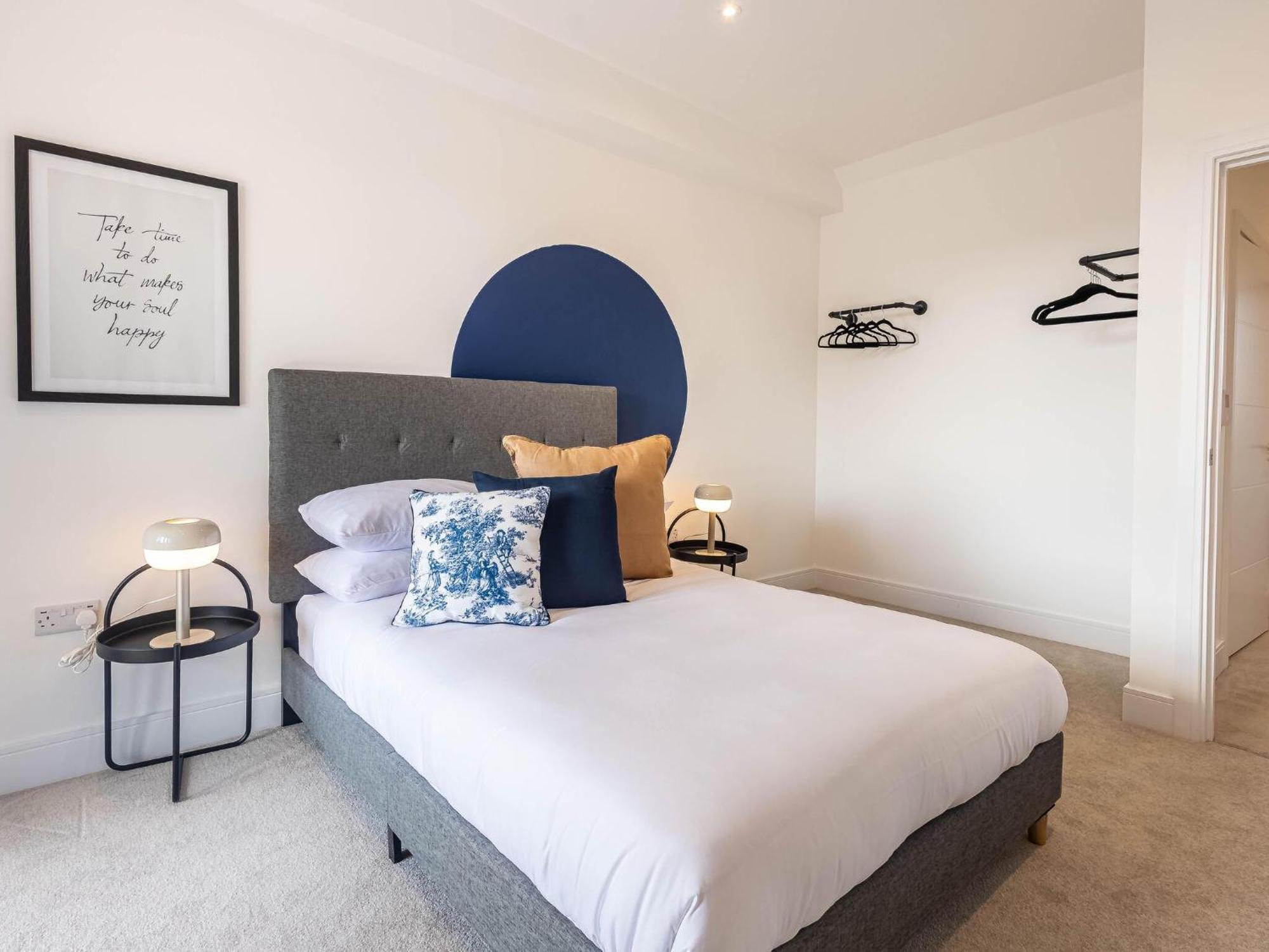 Modern Apartments With Balcony In Merton Near Wimbledon By Sojo Stay Mitcham Dış mekan fotoğraf